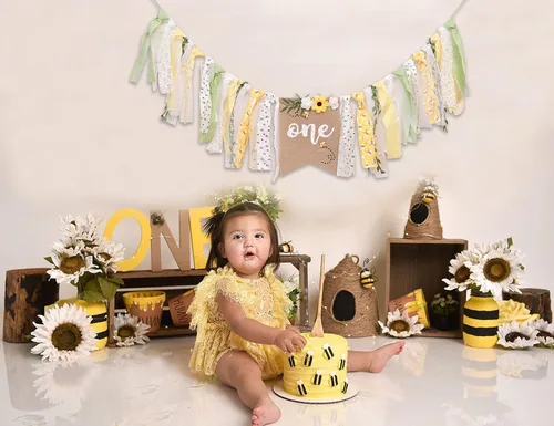 Miniatura 3 de OTURGC Cartel de primer cumpleaños para silla alta con temática de abeja, patrón multicolor de abeja y flores, cartel rectangular de lino de 80 x