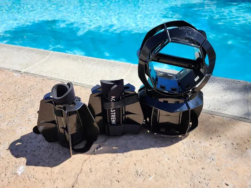Miniatura 3 de Aquastrength Ultimate Bundle - Equipo funcional para ejercicios de piscina Pesas de agua Barbell, campanas y aletas Enlace a Ejercicios
