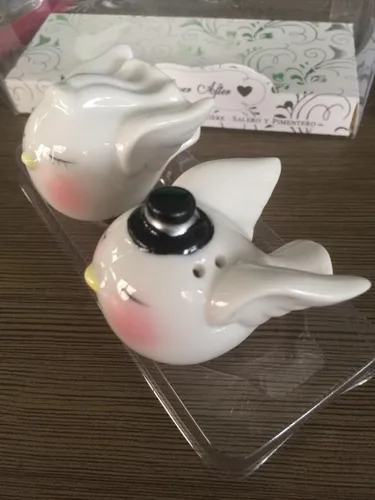 Miniatura 3 de Paquete de 50 saleros y pimenteros Kissing Love Birds, juego de salero y pimentero de cerámica para novios, recuerdos de fiesta de boda/regalos