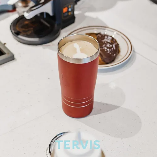 Miniatura 8 de Tervis Traveler - Vaso de viaje con triple aislamiento térmico Peekaboo de Star Wars Mandalorian mantiene las bebidas frías y calientes, 20 onzas