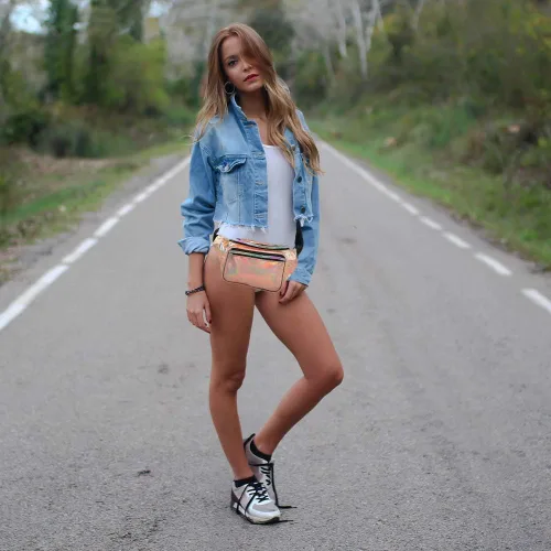 Miniatura 7 de Riñonera holográfica: bolsa de cintura rave de moda con cinturón ajustable para mujeres y hombres, Oro rosa holográfico., talla única