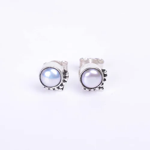 Miniatura 2 de Round Gemstone Stud Design 2