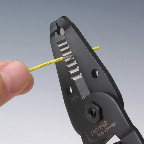 Miniatura 2 de ENGINEER PA-07 Pelacables de precisión, grado profesional, mandíbulas de acero al carbono súper afiladas.