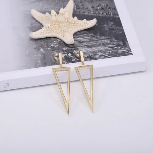 Miniatura 10 de LILIE&WHITE Pendientes colgantes de triángulo de metal para mujer, joyería de disfraz