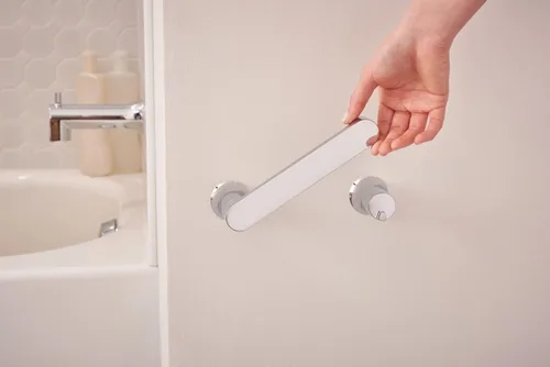 Miniatura 5 de Moen Genta LX - Soporte para papel higiénico de cromo moderno con montaje en pared y pivote, soporte moderno para rollo de papel higiénico