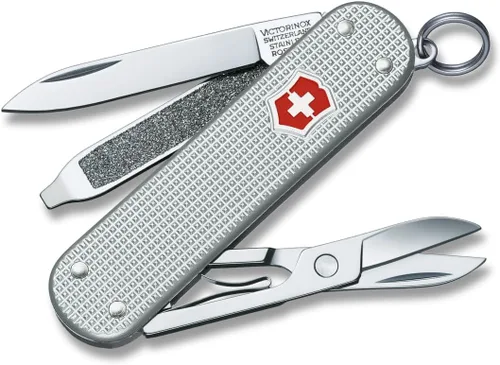Miniatura 6 de Victorinox Classic SD Swiss Army Cuchillo compacto, 7 funciones, navaja de bolsillo de fabricación suiza con hoja pequeña, destornillador y llavero