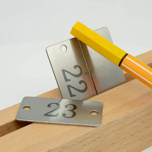 Miniatura 5 de Etiquetas numeradas rectangulares de acero inoxidable con dos agujeros (1-10)