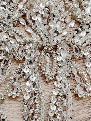 Miniatura 4 de Accesorios de apliques de encaje de diamantes de imitación hechos a mano puros cuentas de costura a mano piedras parches para vestido de novia