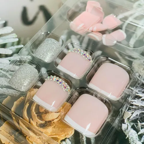 Miniatura 5 de Uñas postizas acrílicas artificiales negras para los dedos de los pies, ataúd a presión con diseños de flores blancas, uñas postizas reutilizables