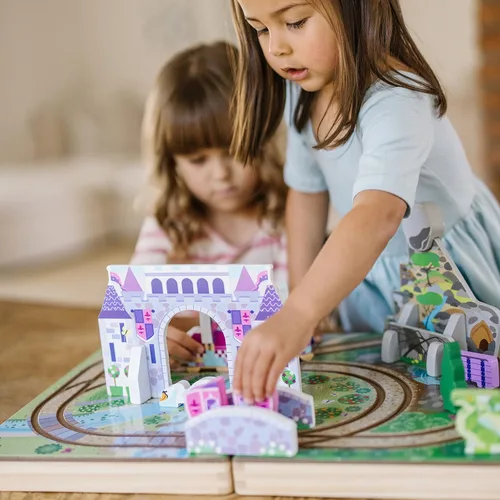Miniatura 2 de Melissa & Doug 19 piezas de madera para llevar a lo largo de la mesa Kingdom - Carruaje, caballo, unicornio, dragón, más Reino