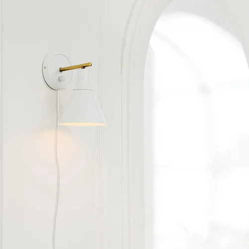 Miniatura 5 de Globe Electric 65542 - Candelabro de pared de 1 luz con enchufe o cableado, blanco mate, acento en latón, interruptor giratorio de atenuación sin