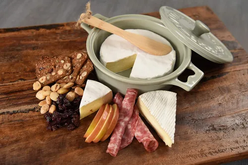 Miniatura 3 de Creative Co-Op Brie Bakers con tapas y esparcidores de madera (juego de 2 colores)
