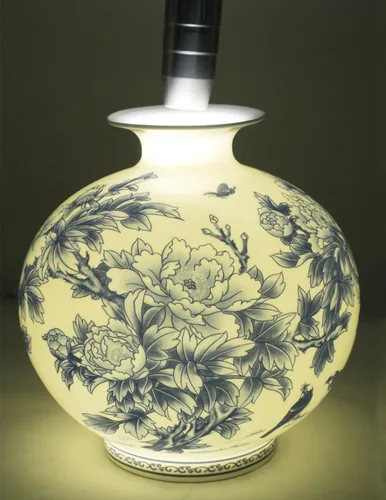 Miniatura 3 de Dahlia Jarrón azul y blanco, florero hecho a mano de porcelana de hueso, pájaros en arbusto de peonía, forma de granada 6.5 pulgadas