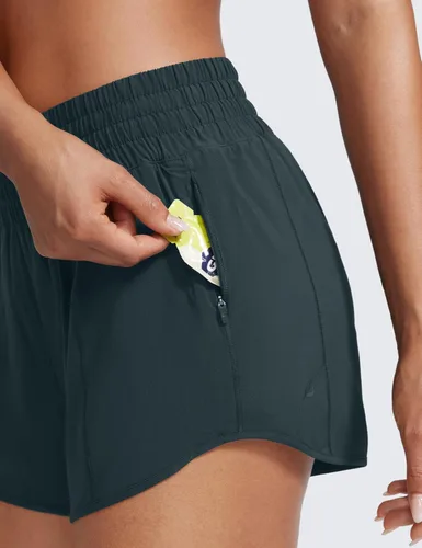 Miniatura 54 de CRZ YOGA Pantalones cortos de correr de cintura alta para mujer de 2.5 pulgadas, forro de malla de secado rápido para entrenamiento deportivo