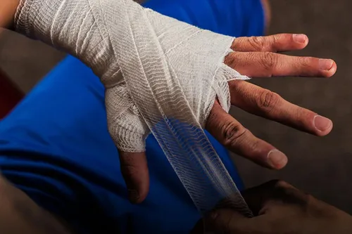 Miniatura 5 de Paquete de 24 vendajes deportivos tradicionales de gasa deportiva para caja, juego de gasa deportiva para vendas de mano utilizados en guantes
