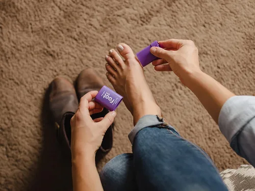 Miniatura 8 de Body Glide Barra antiampollas para pies prevención de ampollas para talones, zapatos, calzado deportivo, botas, calcetines y sandalias Úsalo