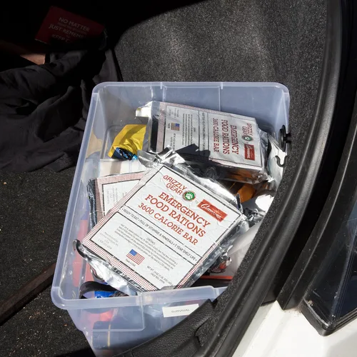 Miniatura 6 de Grizzly Gear Raciones alimenticias de emergencia, caja de diez barritas de vainilla de 3600 calorías, suministro de valor para 30 días, 4 semanas