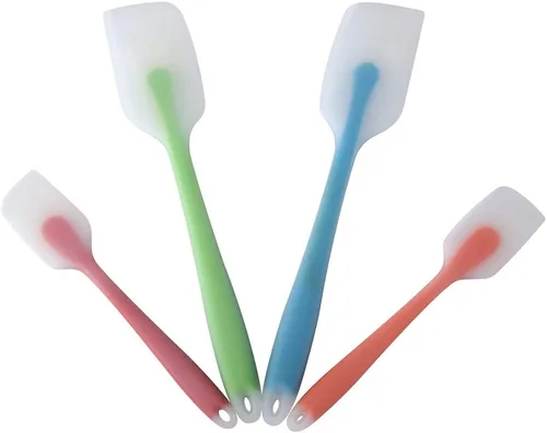 HiramWare Juego de 4 espátulas de silicona resistentes al calor 450F con núcleo de acero inoxidable, utensilios de cocina de buen agarre de grado