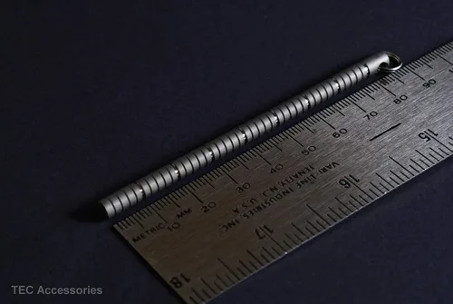 Miniatura 3 de TEC Accessories Centipede - Regla de titanio pequeña regla de metal – Herramienta de llavero portátil para llevar todos los días – Herramienta