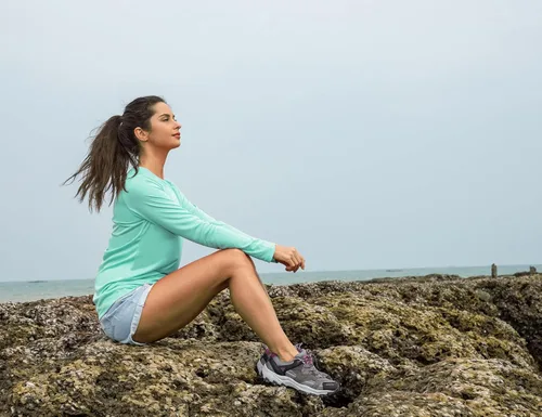 Miniatura 7 de BALEAF Camisas de manga larga para mujer, protección solar UPF50+, secado rápido, senderismo, pesca