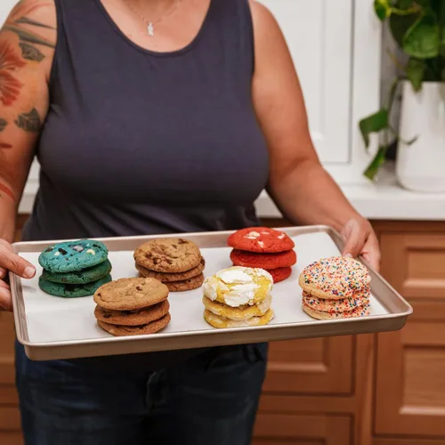 Miniatura 3 de The Cravory: Galletas recién horneadas – La mezcla más vendida – 18 galletas, 2.0 onzas cada una – Sabores surtidos – Horneadas frescas – Postre