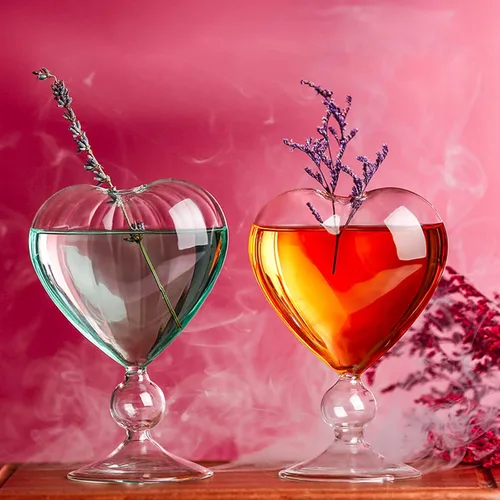 Miniatura 6 de Juego de 2 copas de cóctel únicas de 8 onzas, copas de vino creativas en forma de corazón con pajilla, vasos románticos de jugo para bodas, hogar