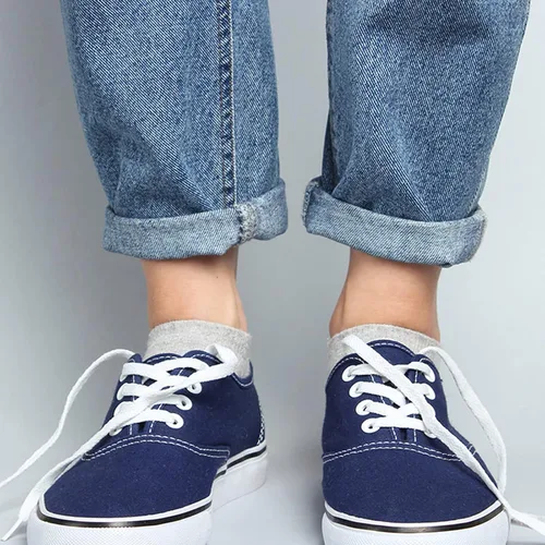 Miniatura 3 de 3 pares de cordones planos para zapatos deportivos, cordones planos de 516 pulgadas de ancho y 47 pulgadas de largo, cordones blancos de repuesto