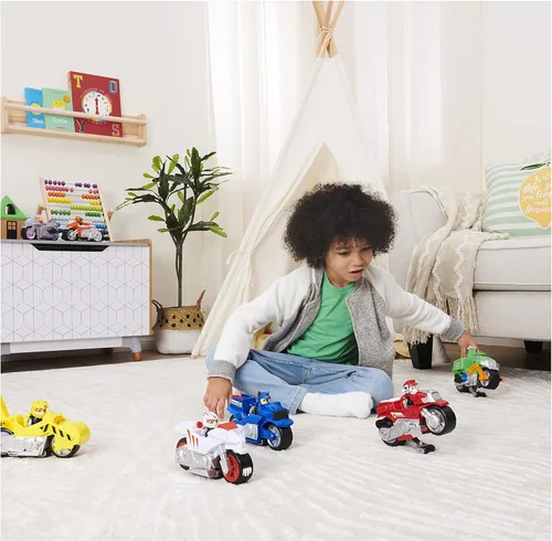 Miniatura 6 de Paw Patrol, Moto Pups Deluxe de Skye, vehículo de motocicleta de tracción que hace piruetas y figura de juguete