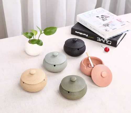 Miniatura 5 de Lependor Cenicero de cerámica con tapas, a prueba de viento, para uso en interiores o exteriores, soporte para cenizas para fumadores, para Negro