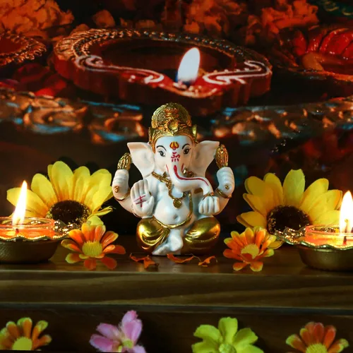 Miniatura 7 de Ganesha dorada para tablero de instrumentos de automóvil, 3.5 pulgadas de alto, tono dorado, estatua de Lord Ganpati, ídolo hindú de Ganesh