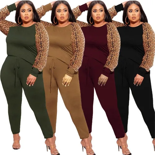 Miniatura 4 de MRSFITOK Plus Size Leopard Print 2 Piece Outfit for Women Sweatsuits Sets Tops and Sweatpans Sweatsuits Tracksuits