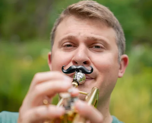 Miniatura 2 de Brasstache - Bigote con clip para boquilla de latón, accesorio de regalo para trompeta, trombón, tuba, cuerno francés, barítono, jugadores