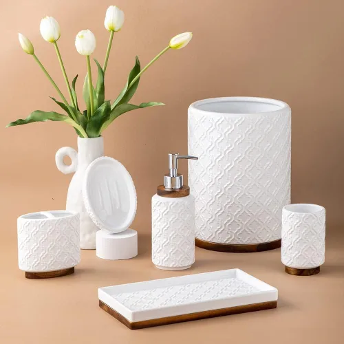 Miniatura 3 de RQYIXI Juego de accesorios de baño, 6 piezas, soporte para cepillos de dientes, dispensador de jabón, juego de baño de cerámica y madera, con bote