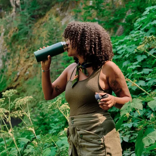 Miniatura 7 de Hydro Flask - Botella de agua de acero inoxidable aislada - Boca ancha con tapa flexible, sin derrame, a prueba de fugas y recargable de 40 oz Negro