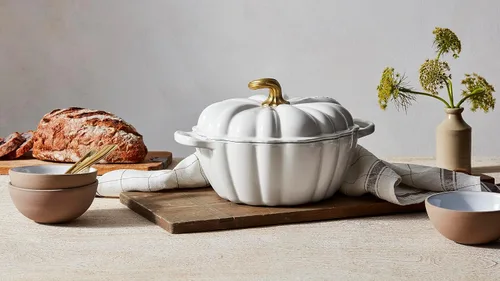 Miniatura 5 de Le Creuset Cocotte de calabaza de hierro fundido esmaltado, 4 cuartos de galón., regaliz