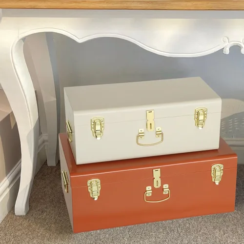 Miniatura 6 de Vixdonos Juego de 2 baúles decorativos de metal grande, organizador de dormitorio universitario con cerrojos y asa para decoración del hogar, 23.7 x