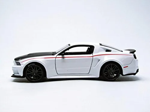 Miniatura 2 de Maisto 2014 Ford Mustang Street Racer Blanco 1/24 Modelo Coche