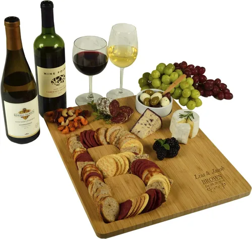 Miniatura 11 de Picnic at Ascot Tablero de queso/embutidos de bambú personalizado personalizado con un surco fresado en forma de letra para galletas – Incluye salsa
