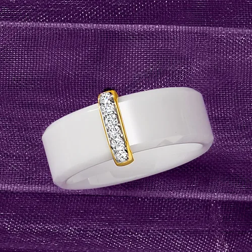 Miniatura 5 de Ross-Simons Anillo de cerámica blanca y diamantes de 0.10 qt. t.w con oro amarillo de 14 quilates