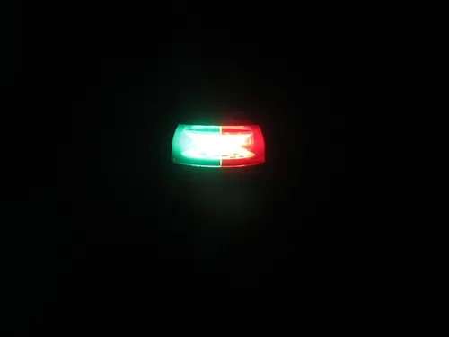 Miniatura 7 de Pactrade Marine Luz de Navegación LED Verde Roja de Proa Poste de 12" SS304 Collar Enchufable (Sin Base con Enchufe Negro de Nailon de 2 Clavijas)