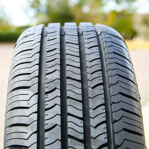 Miniatura 2 de Juego de 4 neumáticos radiales Evoluxx Capricorn HP para todas las estaciones para camiones/SUV Performance - 235/65R16 235/65/16 235/65-16 103H