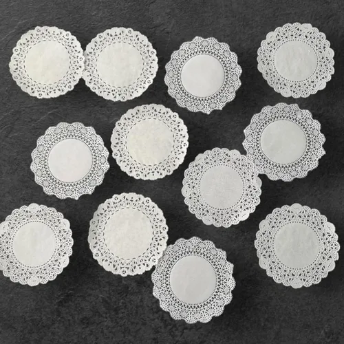 Miniatura 6 de Tapones de encaje de papel blanco de 4 pulgadas, paquete de 150, 3 diseños (50 cada uno), tapetes redondos para manualidades, envoltura de regalos
