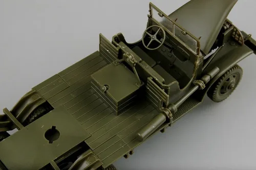 Miniatura 8 de Hobby Boss GMC Bofors - Kit de construcción de modelo de vehículo de pistola de 1.575 in