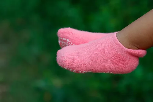 Miniatura 6 de RATIVE Calcetines antideslizantes con puños para bebés, niños y niñas