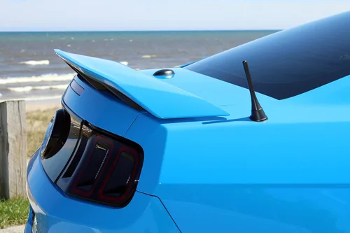 Miniatura 3 de AntennaMastsRus - Fabricado en Estados Unidos - Antena de aluminio negro de 5 pulgadas es compatible con Ford Mustang (2010-2014)