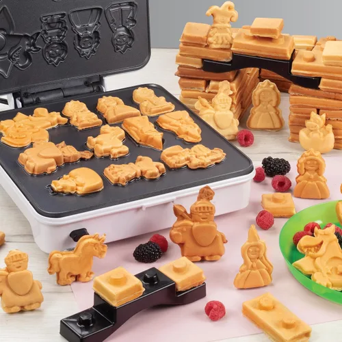 Miniatura 5 de Fantasy Castle Waffle Maker, hornea y construye un castillo de gofres o panqueques con forma de ladrillos, caballeros, princesas, dragones y más