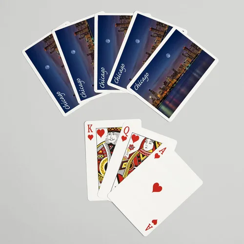 Miniatura 7 de Lantern Press Chicago, Illinois, Skyline por la noche (52 cartas de juego, baraja de cartas de tamaño póquer con comodines)