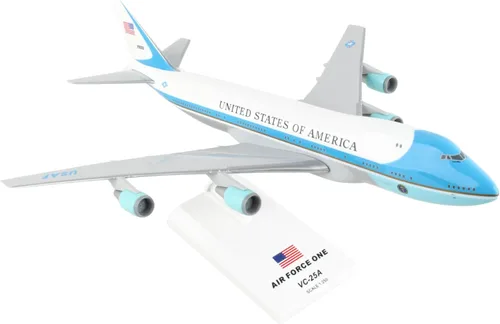 Skymarks Boeing 747-200 VC-25 Modelo Snap-Fit a escala 1/250 – 11 pulgadas de longitud, 9.4 pulgadas de envergadura – Avión coleccionable con