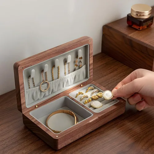 Joyero de madera pequeño, joyero de madera de nogal delicado, regalo ideal para hombres y mujeres, organizador de joyas de viaje portátil