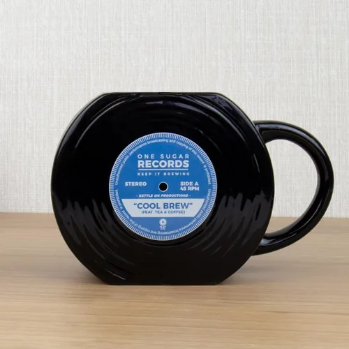 Miniatura 2 de Gift Republic Taza de café retro con diseño de disco de vinilo, regalo para amantes de la música, regalo grande y retro, regalo de cumpleaños